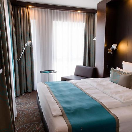 Motel One Stuttgart-Bad Cannstatt Екстер'єр фото