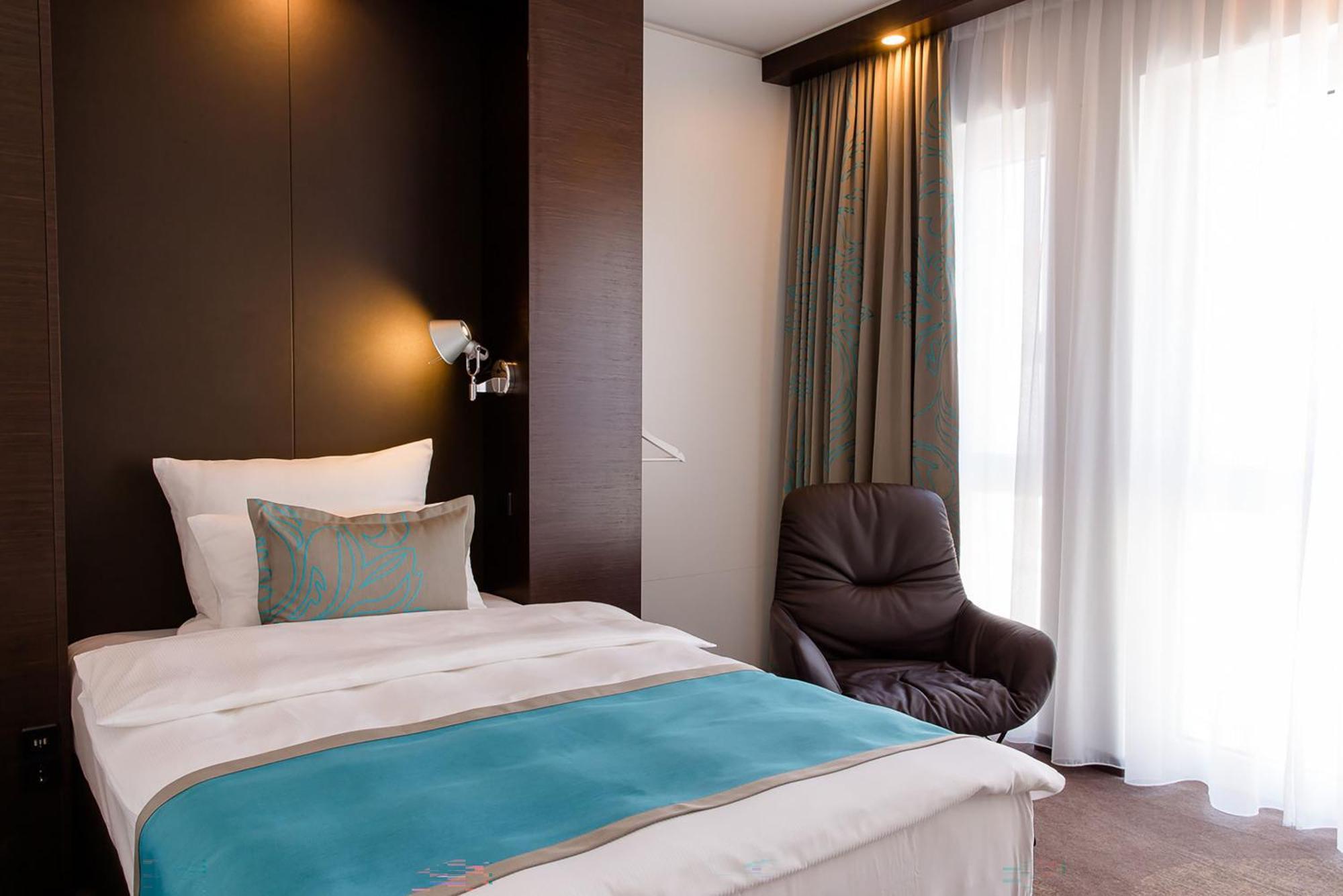 Motel One Stuttgart-Bad Cannstatt Екстер'єр фото