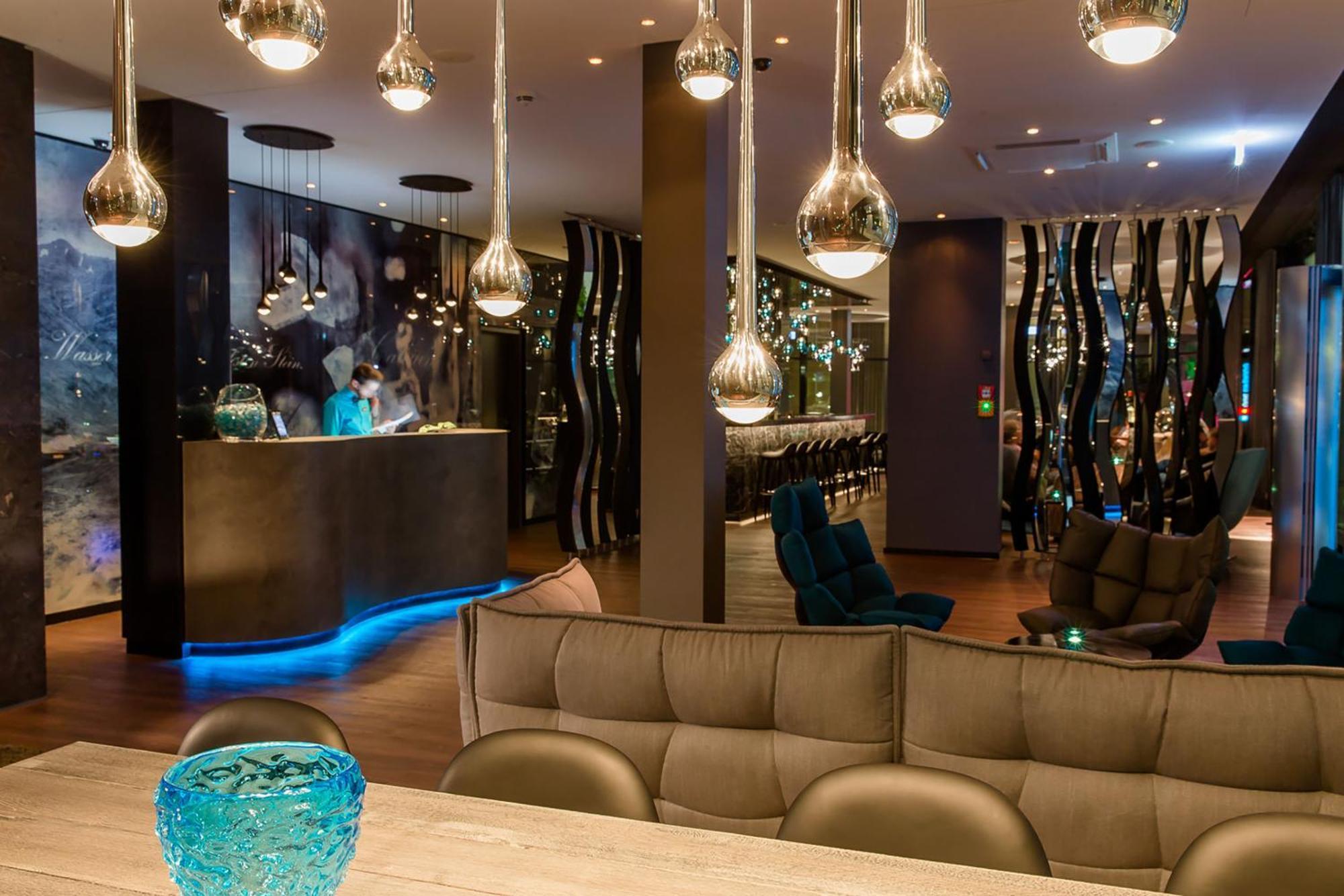 Motel One Stuttgart-Bad Cannstatt Екстер'єр фото