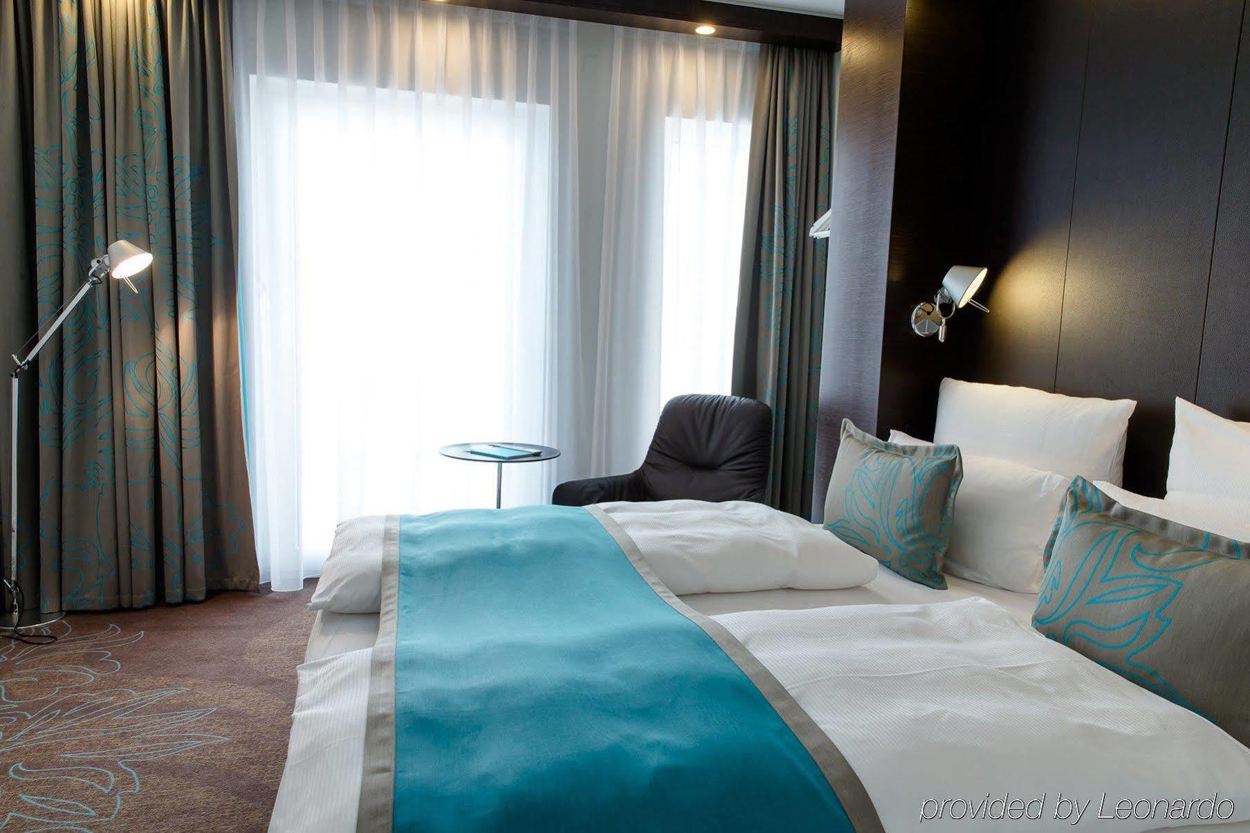 Motel One Stuttgart-Bad Cannstatt Екстер'єр фото