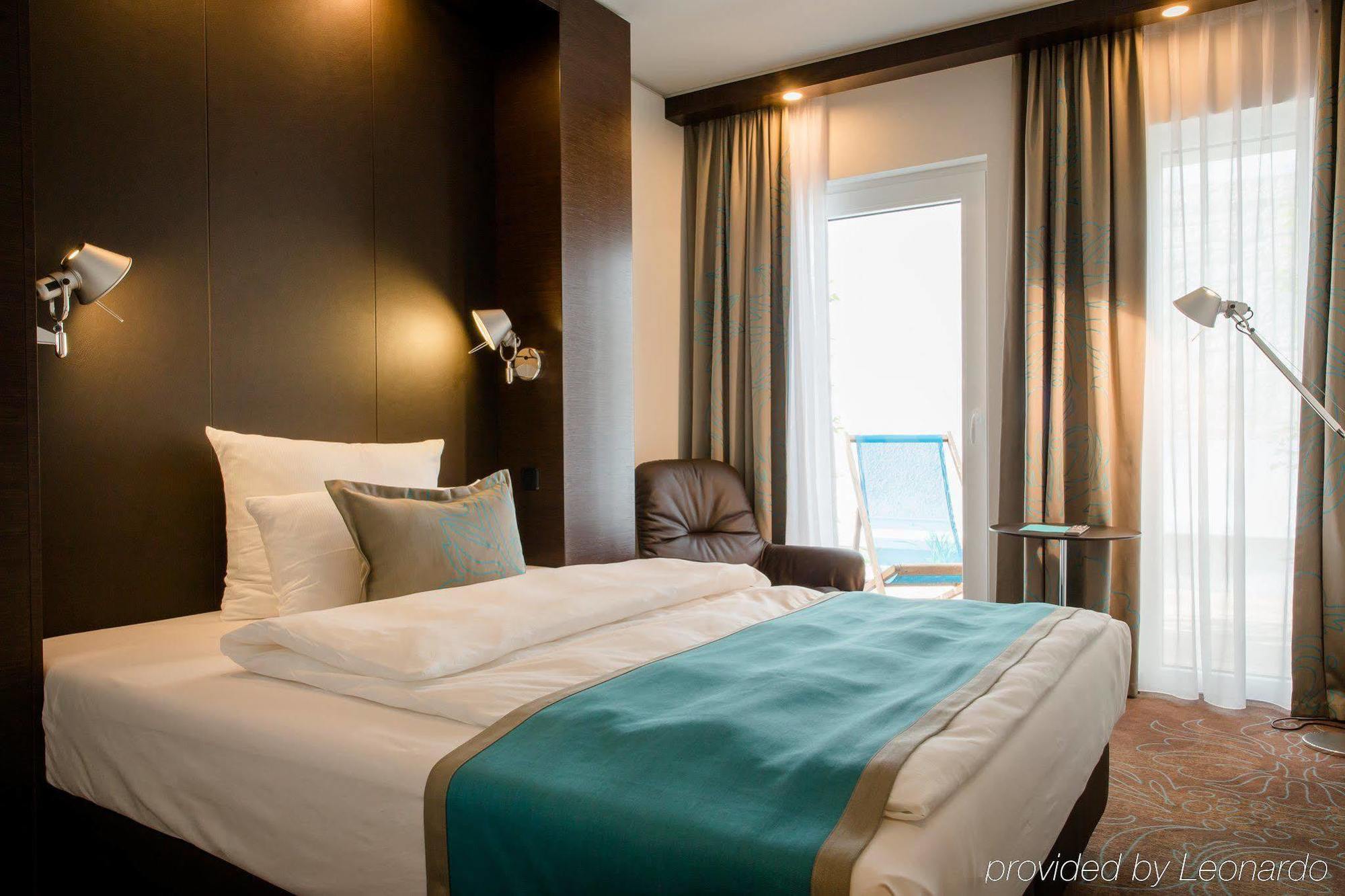 Motel One Stuttgart-Bad Cannstatt Екстер'єр фото