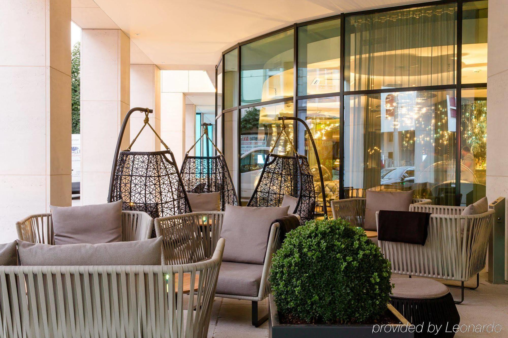 Motel One Stuttgart-Bad Cannstatt Екстер'єр фото